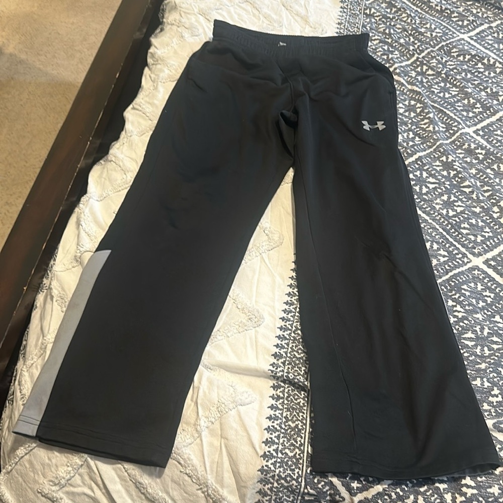 Athletic pants under armor boys size medium